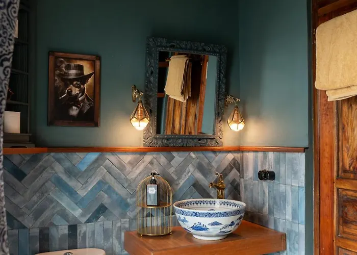 New Live Like A Queen - Unique Victorian House Villa Ubud