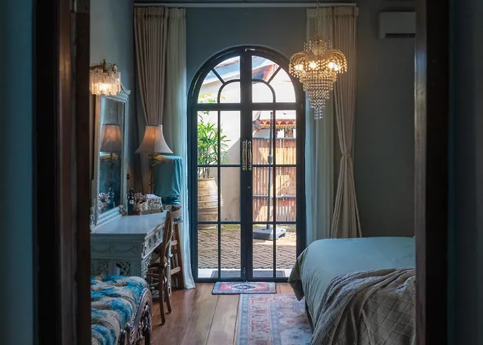 New Live Like A Queen - Unique Victorian House * Ubud